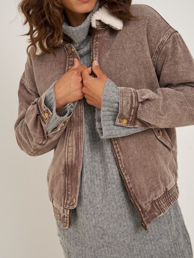 Veste en jeans fourrée...