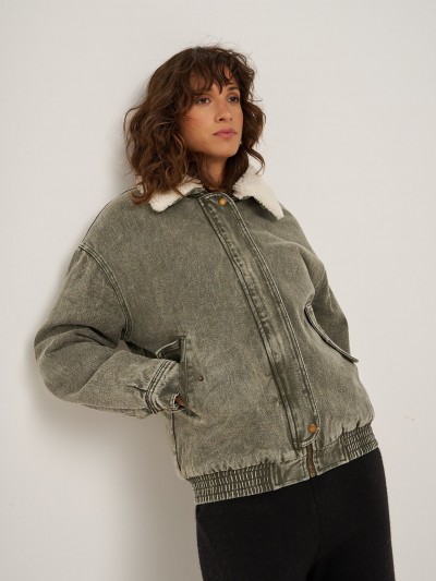 Veste en jeans fourrée...