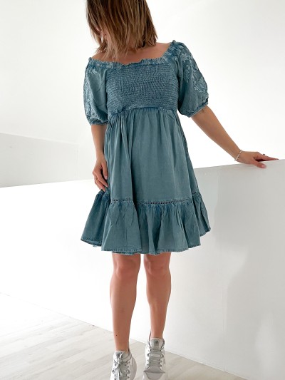 Robe élastique courte avec...