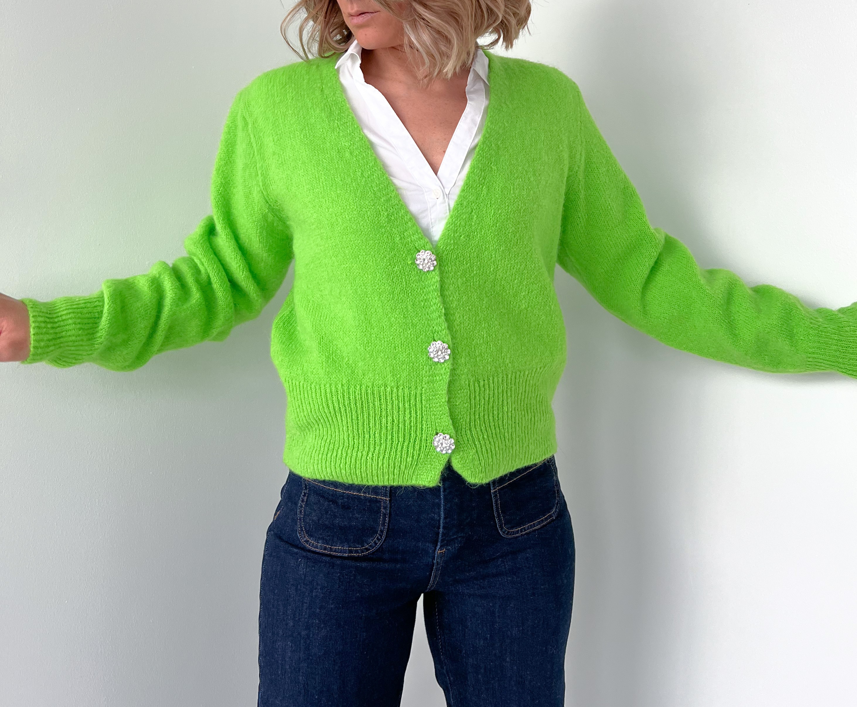 Gilet / Pull boutons strass