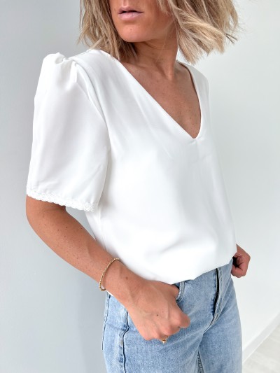 Blouse dos nu et détails...