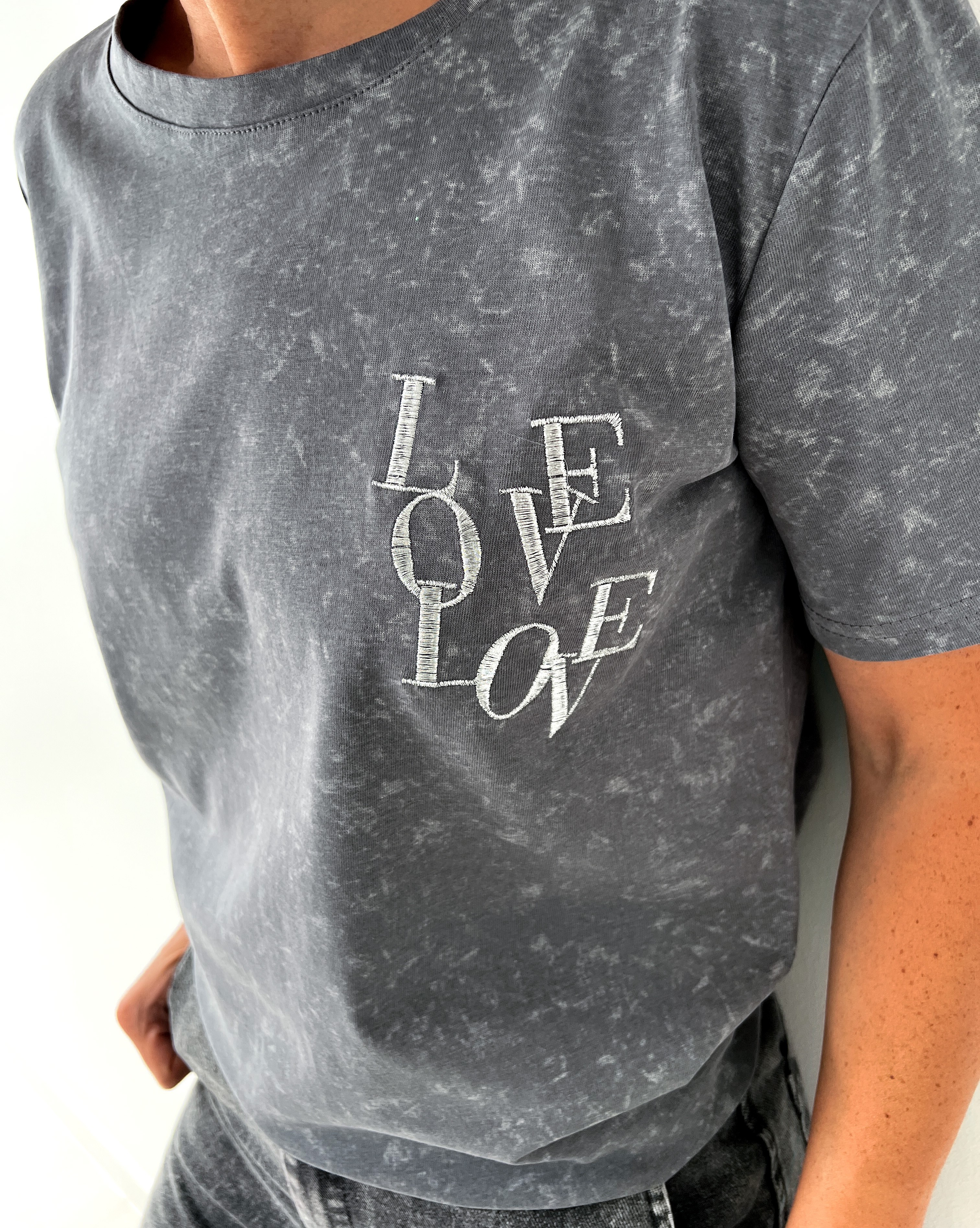 T-shirt brodé Love Love