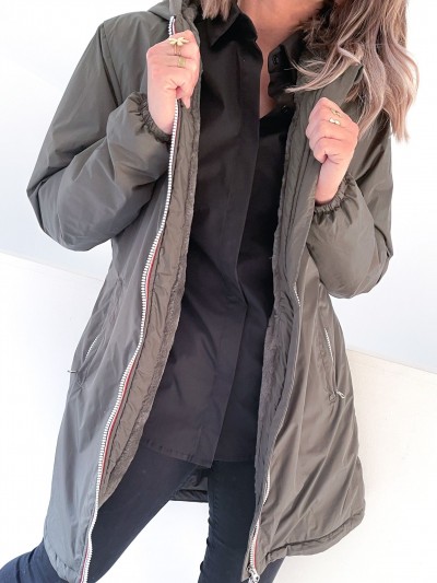 Lange gevoerde regenjas...