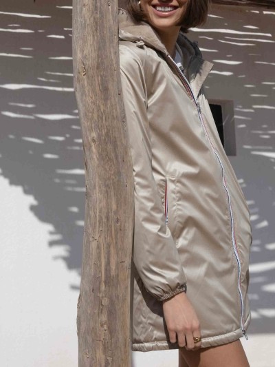 Lange gevoerde regenjas...