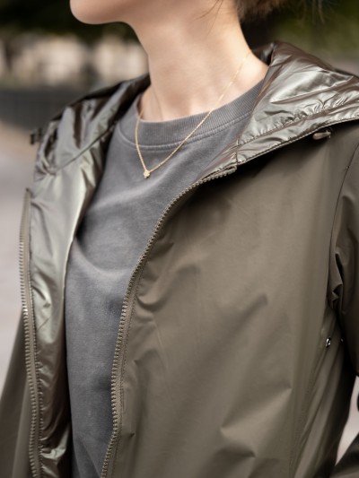 Kurze, leicht wattierte,...