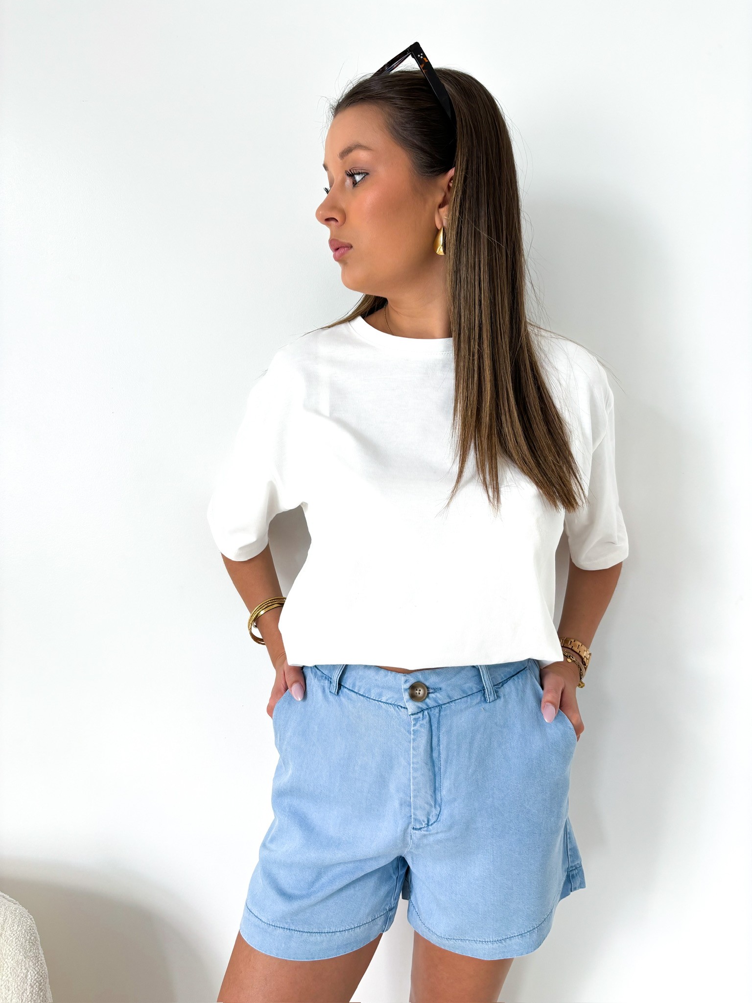 Short Laure