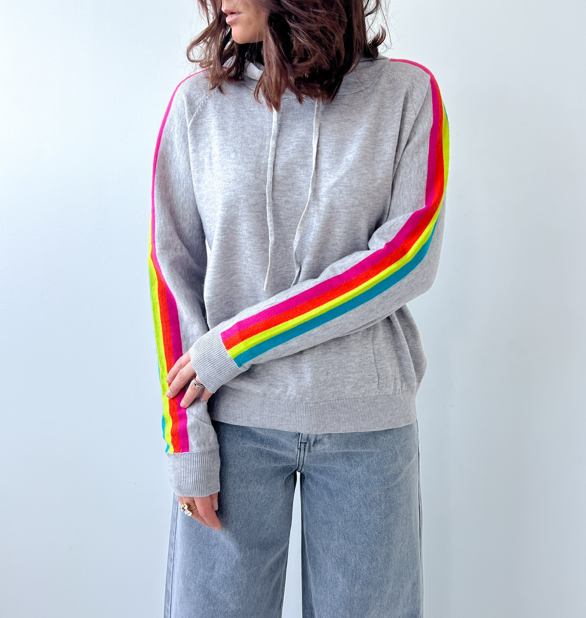Pull Rainbow Capuche