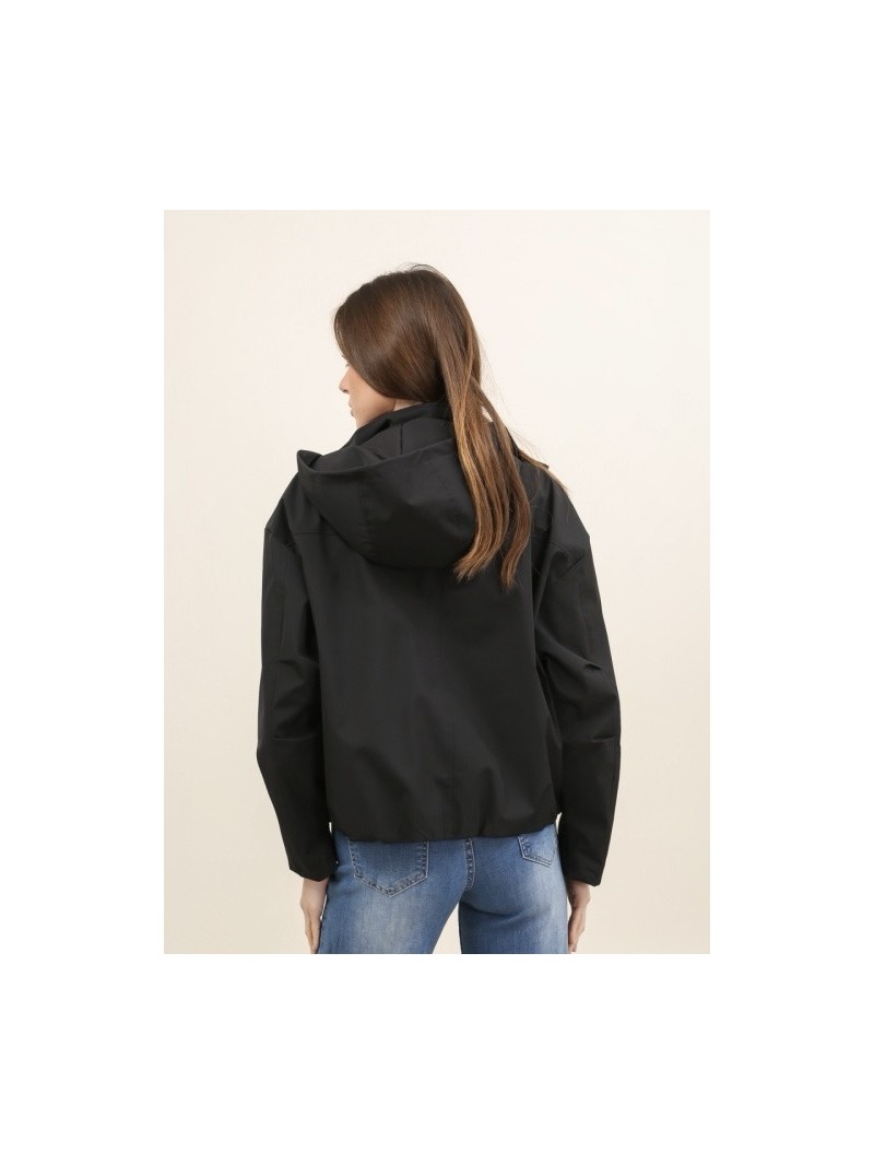 Kurze Regenjacke „Nadine“ mit Taschen