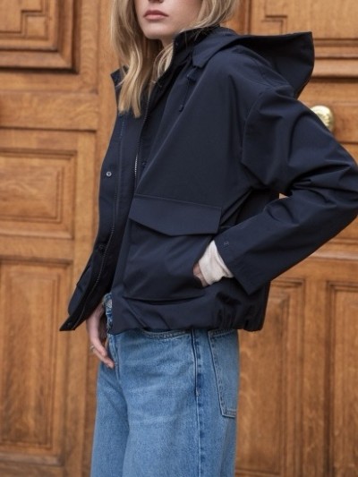 Veste de pluie Nadine courte avec poches