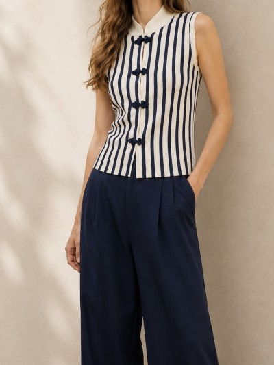 Top „Myriam“ in Marineblau